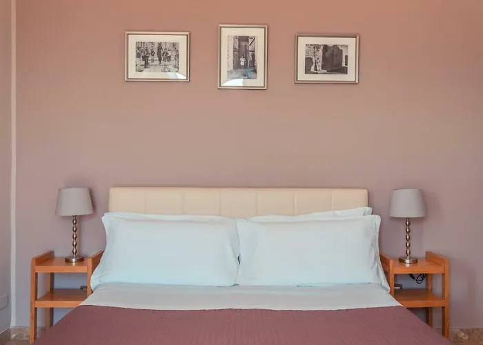 Bed and Breakfast Teatro Greco 39 3*