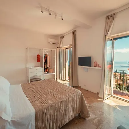 Teatro Greco 39 Bed and Breakfast